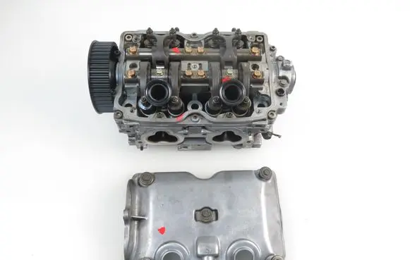 Subaru Forester SG Engine head 