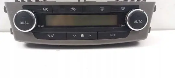 Toyota Avensis T270 Climate control unit