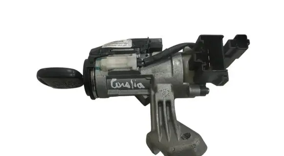 Toyota Corolla E120 E130 Ignition lock 8978302020