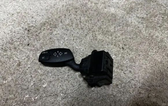 BMW 5 E60 E61 Indicator stalk 6924103 191104003 01106720