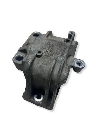 Volkswagen PASSAT B7 Engine mount bracket 1K0199262