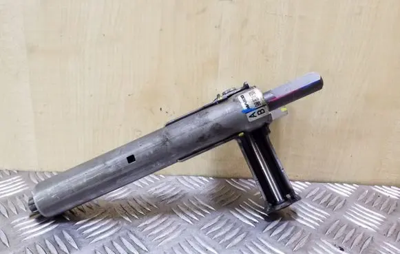 Steering wheel axle