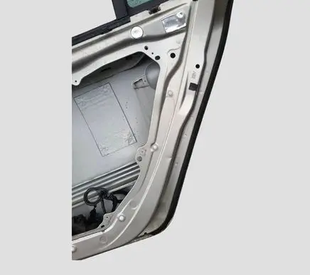 Volvo S60 Rear door