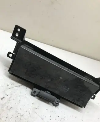 Suzuki Grand Vitara II Dashboard storage box/compartment 1V8F0