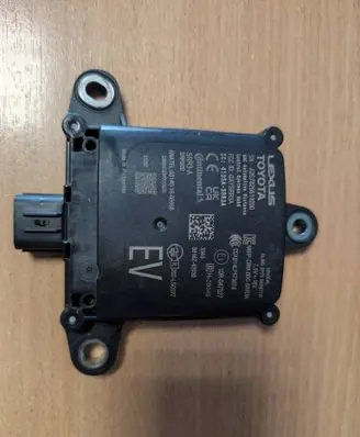 Toyota bZ4X Blind spot module 8816242030 CCAB14LP5730T6 202LSC077