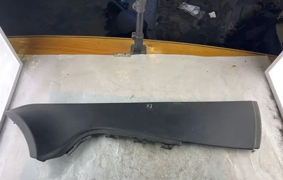 Jaguar XJ X351 (A) pillar trim W93044C72A03 105009872
