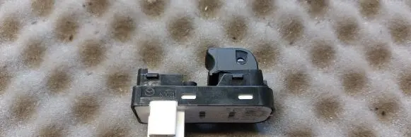 Mazda 3 III Electric window control switch K0021