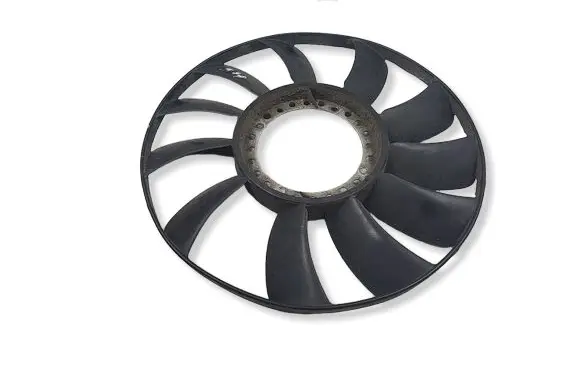 Audi A4 S4 B5 8D Fan impeller 058121301