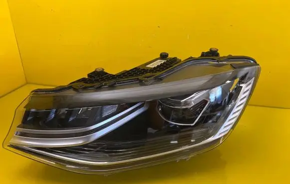 Volkswagen Caddy Headlight/headlamp 2K8941035J