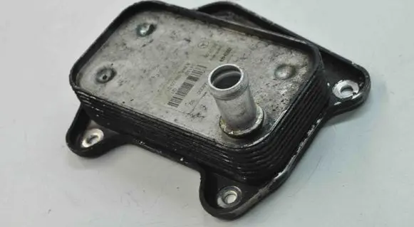 Mercedes-Benz Sprinter W906 Engine oil radiator A6461880301