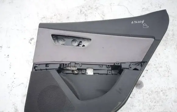 Seat Leon (5F) Rear door card panel trim 5F4867116A