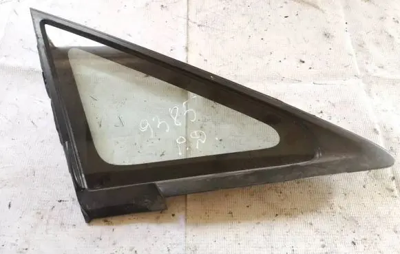 Mazda Premacy Front triangle window/glass 