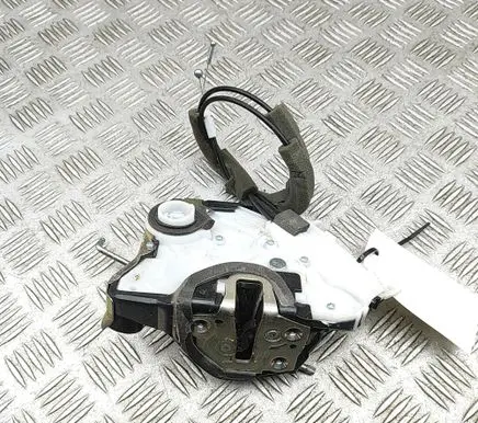 Isuzu D-Max Coupe door lock (next to the handle) 8983375442