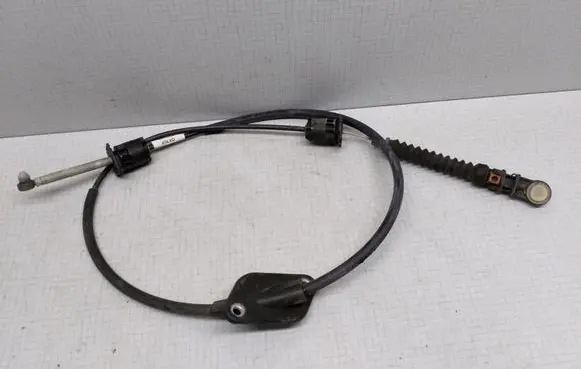 Volvo S60 Gear shift cable linkage 8675068