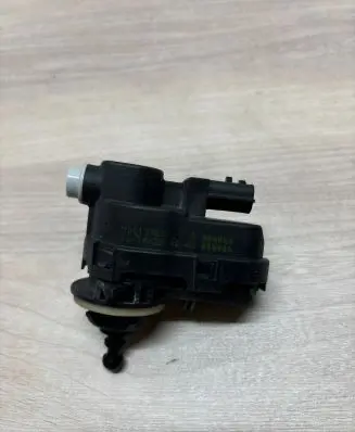 Headlight level adjustment motor