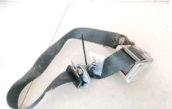 Opel Frontera A Rear seatbelt