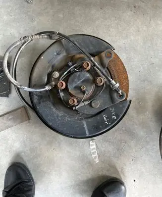 Nissan Juke I F15 Rear wheel hub
