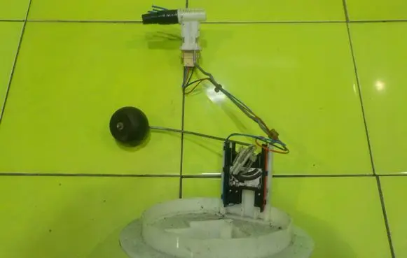 Audi A5 8T 8F In-tank fuel pump 8K0201317 PLYWAK