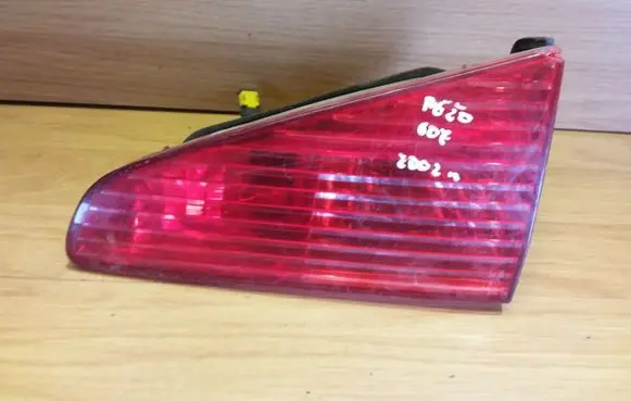 Peugeot 607 Tailgate rear/tail lights 2543