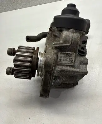 Volkswagen PASSAT B7 Fuel injection high pressure pump 03L130755D
