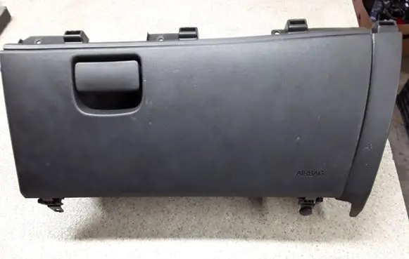 Chevrolet Malibu Glove box set 84055351