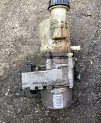 Dacia Sandero Power steering pump A5096050