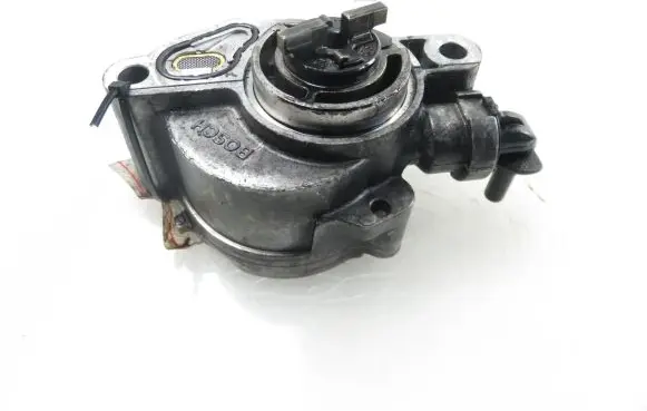 Ford Focus Vacuum pump D1562B