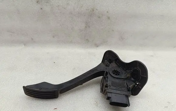 Ford Transit Accelerator throttle pedal 6C119F836CB 6PV00923800 C95YE02