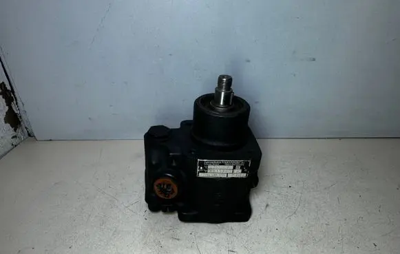 Audi 100 200 5000 C3 Power steering pump 7671955128 035145155 7672501288