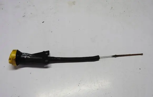 Nissan Note (E12) Oil level dip stick 8200973738