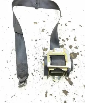 Audi TT Mk1 Front seatbelt 8N8857705 560547100A 011298