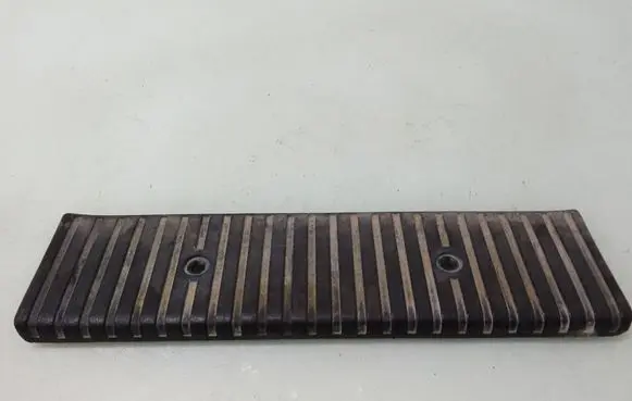 Jeep Cherokee XJ Rear sill trim cover 8955093372
