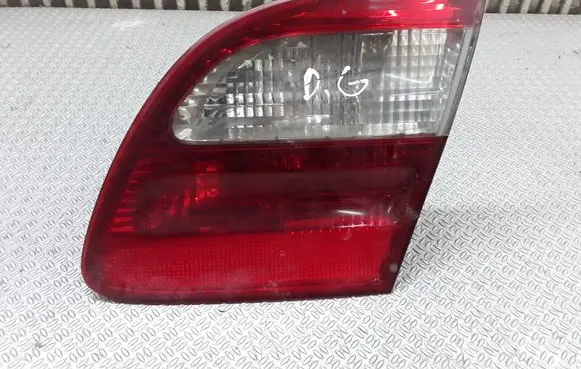Mercedes-Benz E W211 Tailgate rear/tail lights A2118201464