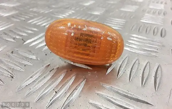Chevrolet Matiz Front fender indicator light 1048197