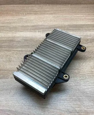 BMW 7 E65 E66 Power management control unit 6940292 8ES008270