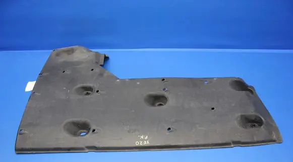 Center/middle under tray cover
