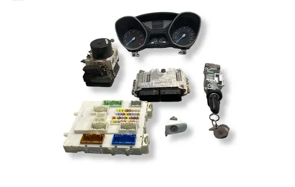 Ford Focus Engine ECU kit and lock set CV6112A650ANV 0261S10163 CV6A12B684BB