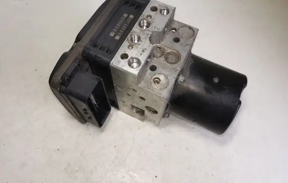 BMW 5 E60 E61 ABS Pump 0265960327 6783360 34516783360
