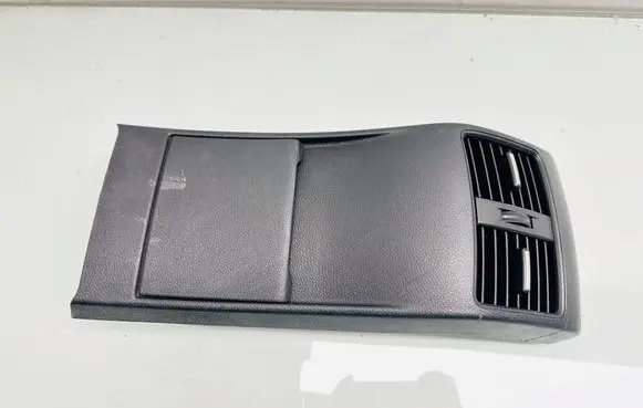 Mercedes-Benz B W246 W242 Rear air vent grill E0524610007 A2468300003