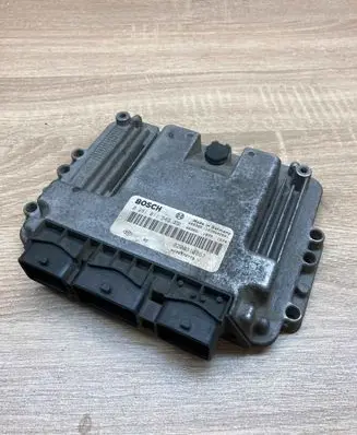 Renault Scenic II - Grand scenic II Engine control unit/module ECU 8200310863 0281011549