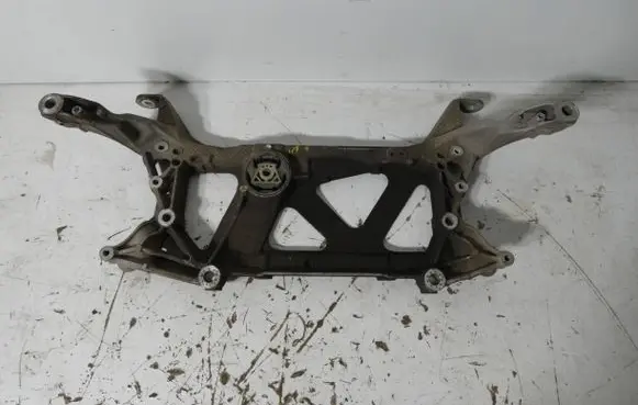 Volkswagen PASSAT B8 Front subframe 3Q0199369E