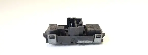 Renault Vel Satis Tail light bulb cover holder 89021242