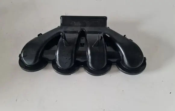 Mercedes-Benz E W213 Dash center air vent grill A2138307900