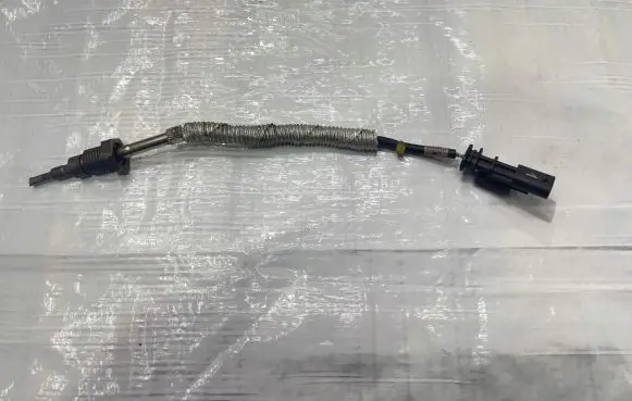 Jeep Wrangler Exhaust gas temperature sensor 68293418AA