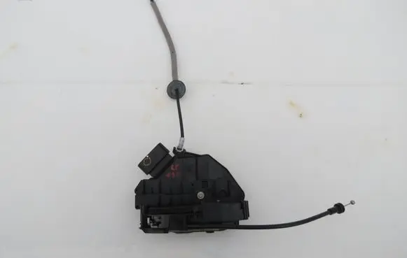 Volvo V60 Rear door lock 31301943 40734141 A046465