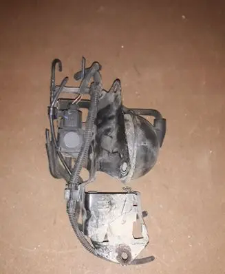Audi Q5 SQ5 Turbo solenoid valve 8K0906627