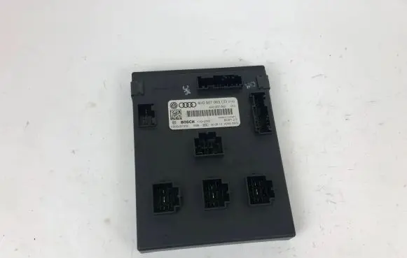 Audi A4 S4 B8 8K Comfort/convenience module 4H0907063CG 11012002 F005V01319