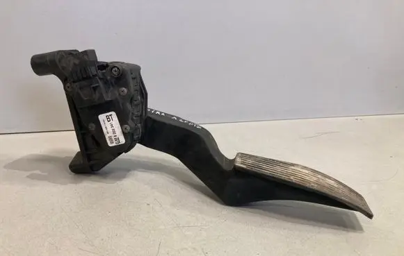 Opel Zafira A Accelerator throttle pedal 9202341