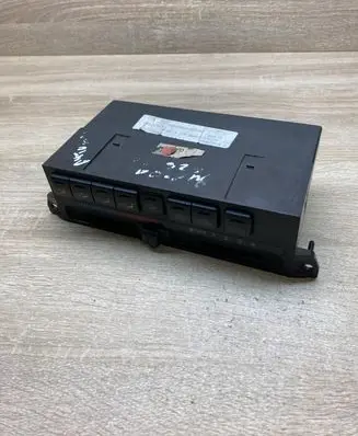 Mazda 626 Climate control unit L915785Z E0623H2