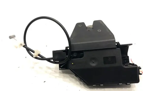 BMW 3 E92 E93 Tailgate exterior lock 7840617
